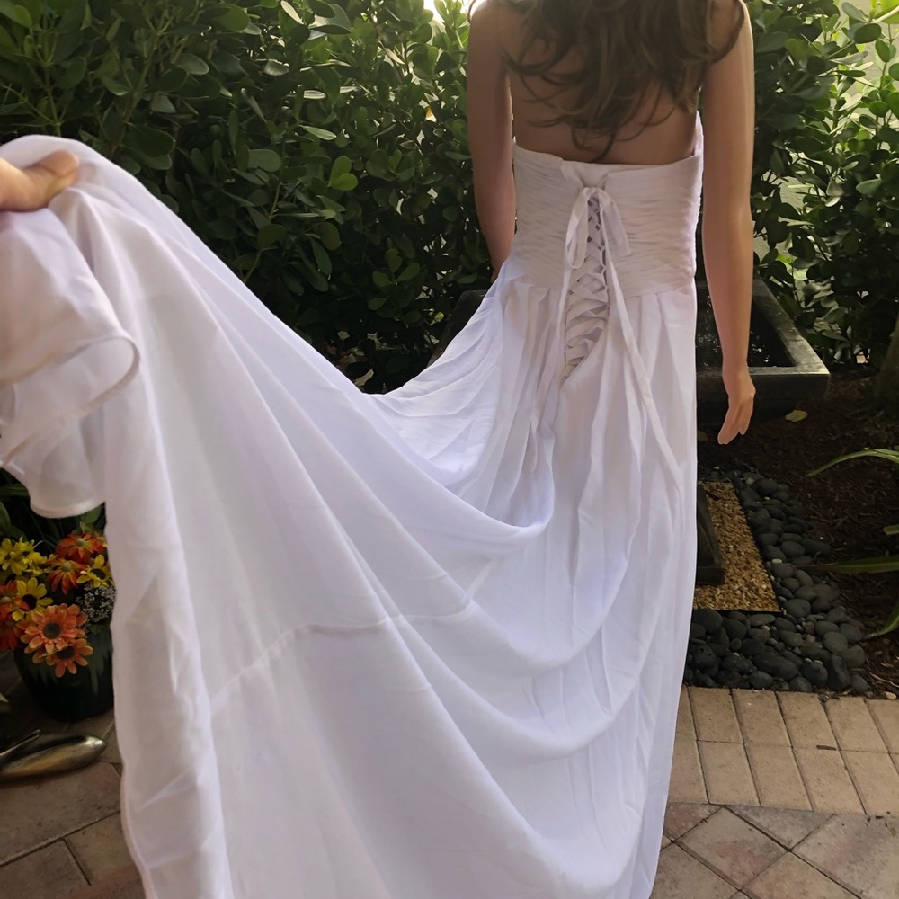 Sweetheart Detail White Gown - NEW